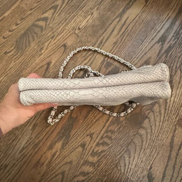 Abro Python Skin Leather Shoulder Bag Light Gray with Silver Chain Strap - Picture 11 of 11